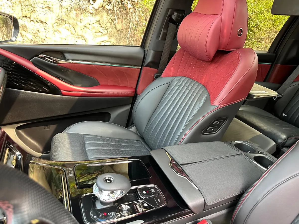 2023 GAC Trumpchi M8 2.0T 190HP L4 E-CVT Hybrid,autocango,china used car exporter,china ev exporter,chinese used car exporter,chinese used ev exporter