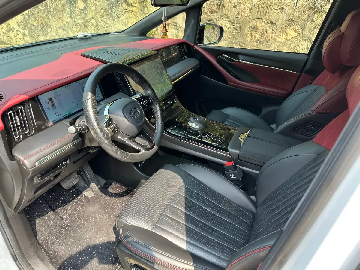 2023 GAC Trumpchi M8 2.0T 190HP L4 E-CVT Hybrid,autocango,china used car exporter,china ev exporter,chinese used car exporter,chinese used ev exporter