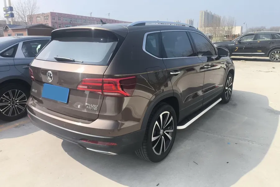 2019 MINI MINI 1.5T 102HP L3 7DCT,autocango,china used car exporter,china ev exporter,chinese used car exporter,chinese used ev exporter