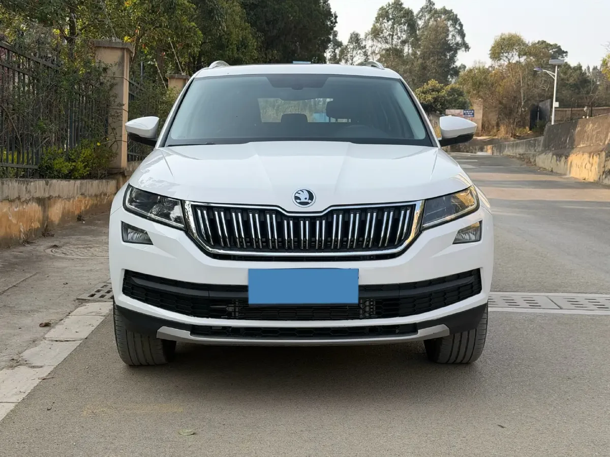 2018 Skoda Kodiak 2.0T 186HP L4 7DCT,autocango,china used car exporter,china ev exporter,chinese used car exporter,chinese used ev exporter
