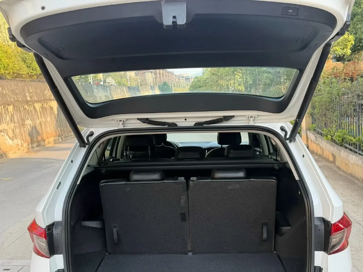 2018 Skoda Kodiak 2.0T 186HP L4 7DCT,autocango,china used car exporter,china ev exporter,chinese used car exporter,chinese used ev exporter