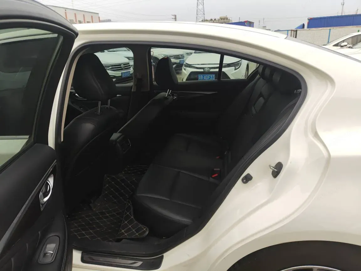 2022 Infiniti Q50L 2.0T 211HP L4 7AT,autocango,china used car exporter,china ev exporter,chinese used car exporter,chinese used ev exporter