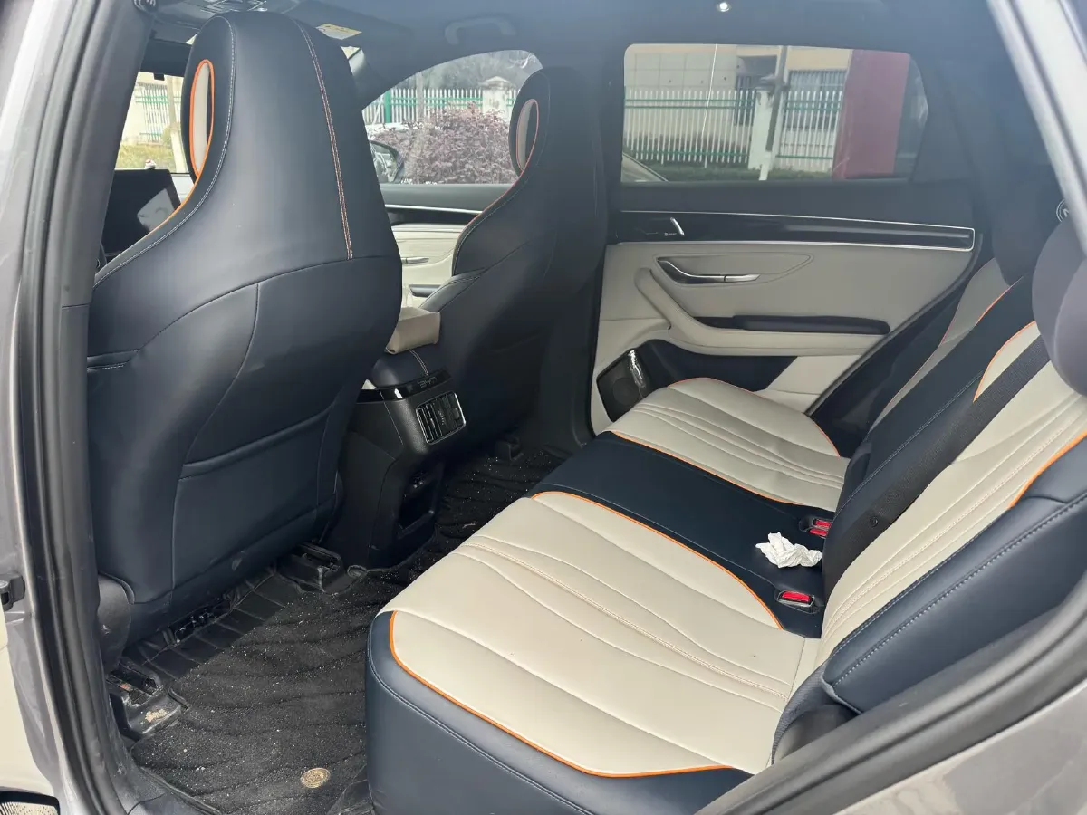 2021 Geely JiaJi 1.5T 177HP L3 7DCT PHEV 11.3KWH,autocango,china used car exporter,china ev exporter,chinese used car exporter,chinese used ev exporter