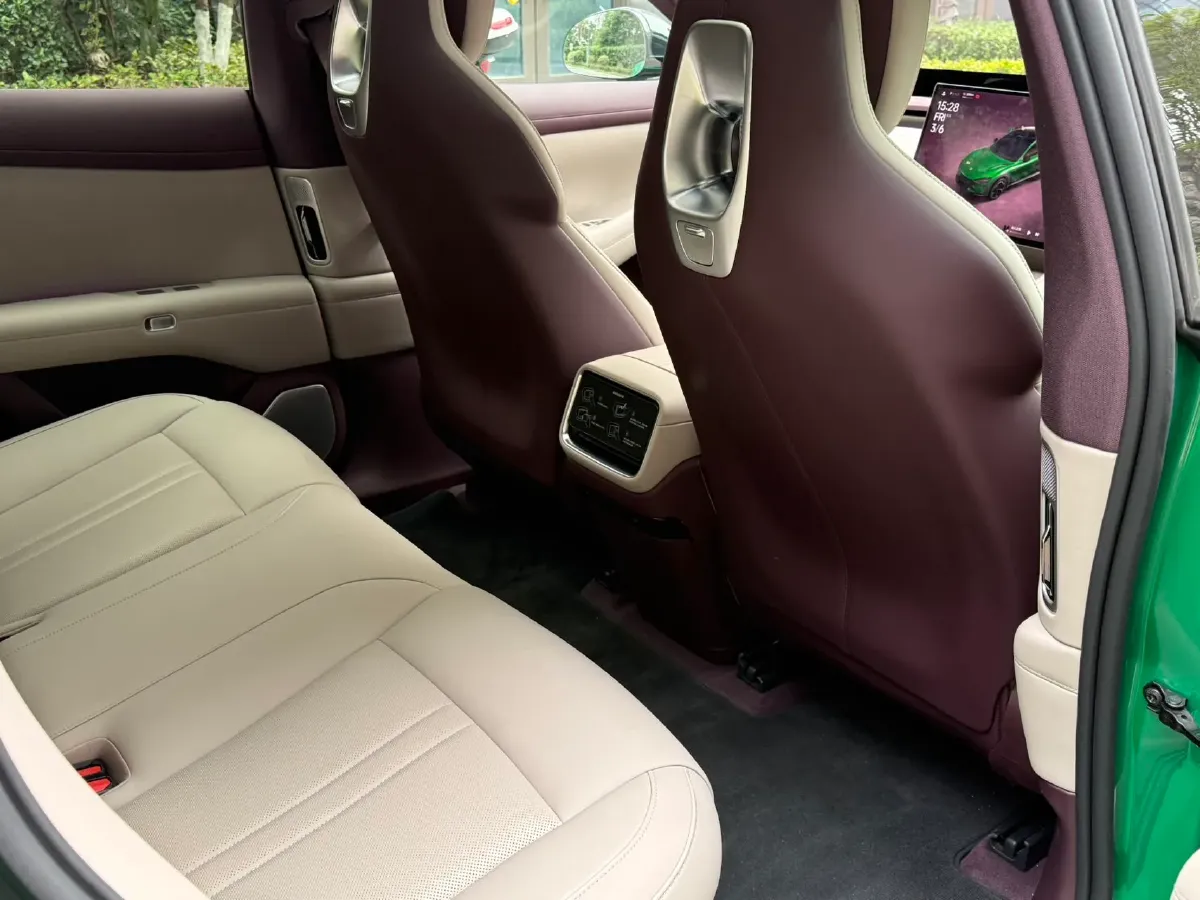 2025 MI YU7 BEV 96.3KWH,autocango,china used car exporter,china ev exporter,chinese used car exporter,chinese used ev exporter