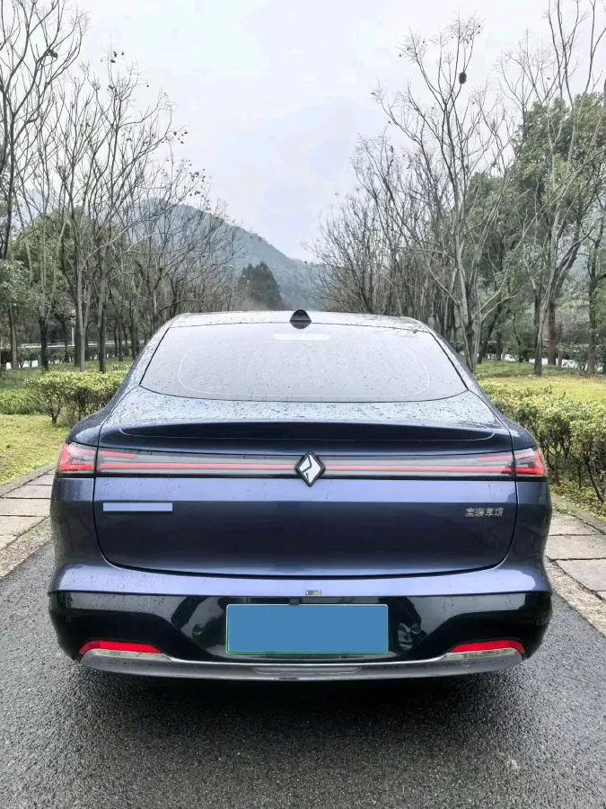 2025 BaoJun XiangJing BEV,autocango,china used car exporter,china ev exporter,chinese used car exporter,chinese used ev exporter