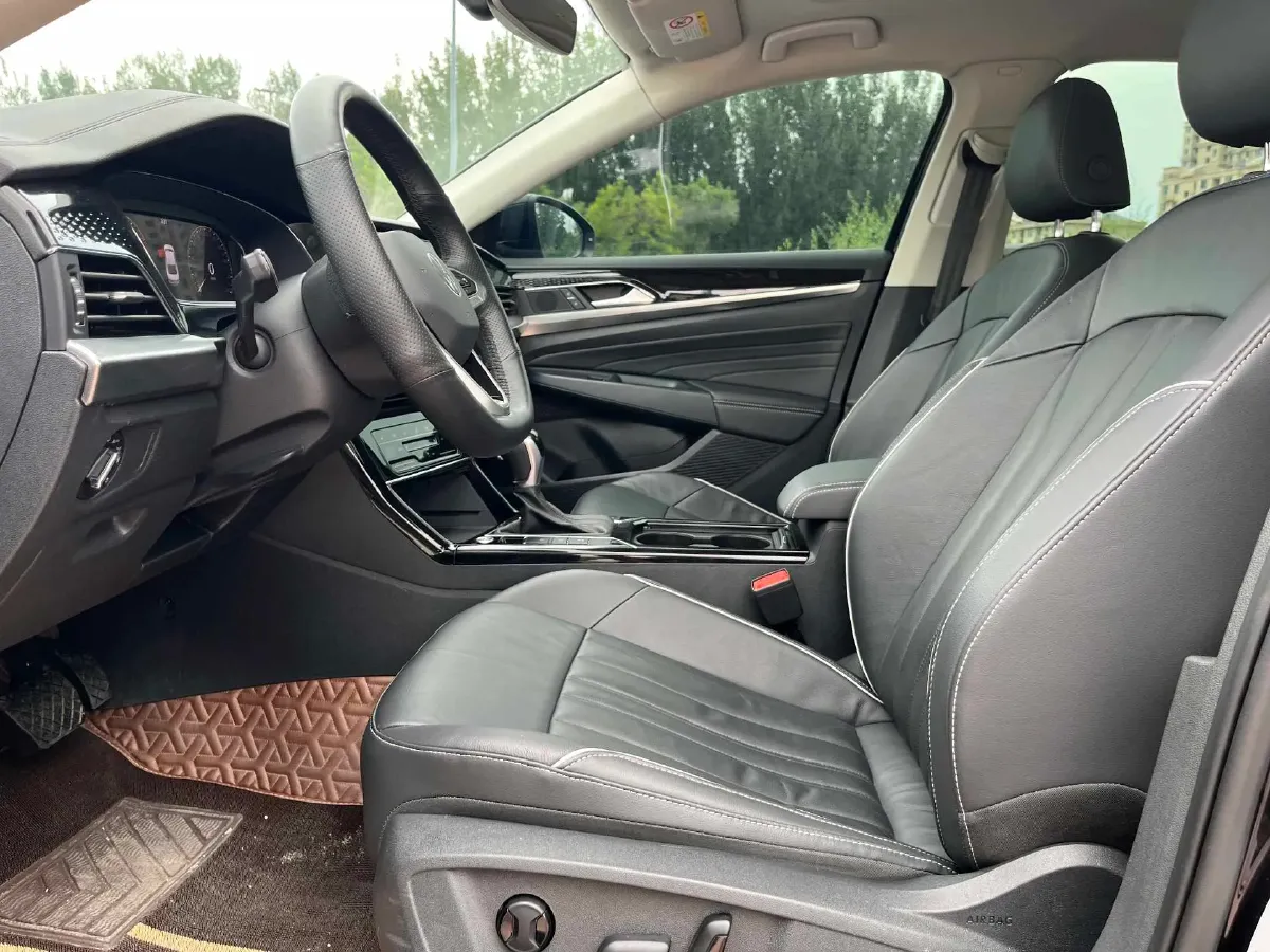 2022 Skoda Kodiak GT 2.0T 186HP L4 7DCT,autocango,china used car exporter,china ev exporter,chinese used car exporter,chinese used ev exporter