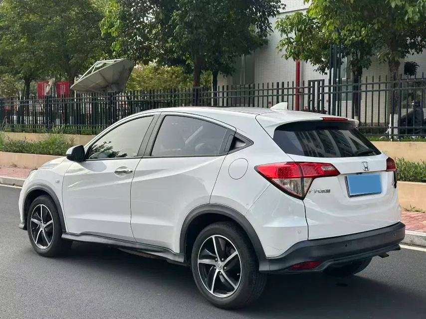 2020 Honda Vezel 1.5L 131HP L4 CVT,autocango,china used car exporter,china ev exporter,chinese used car exporter,chinese used ev exporter