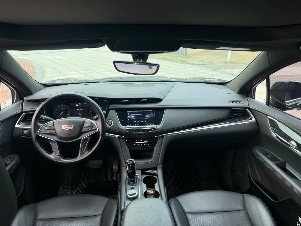 2020 Cadillac XT5 2.0T 237HP L4 9AT,autocango,china used car exporter,china ev exporter,chinese used car exporter,chinese used ev exporter