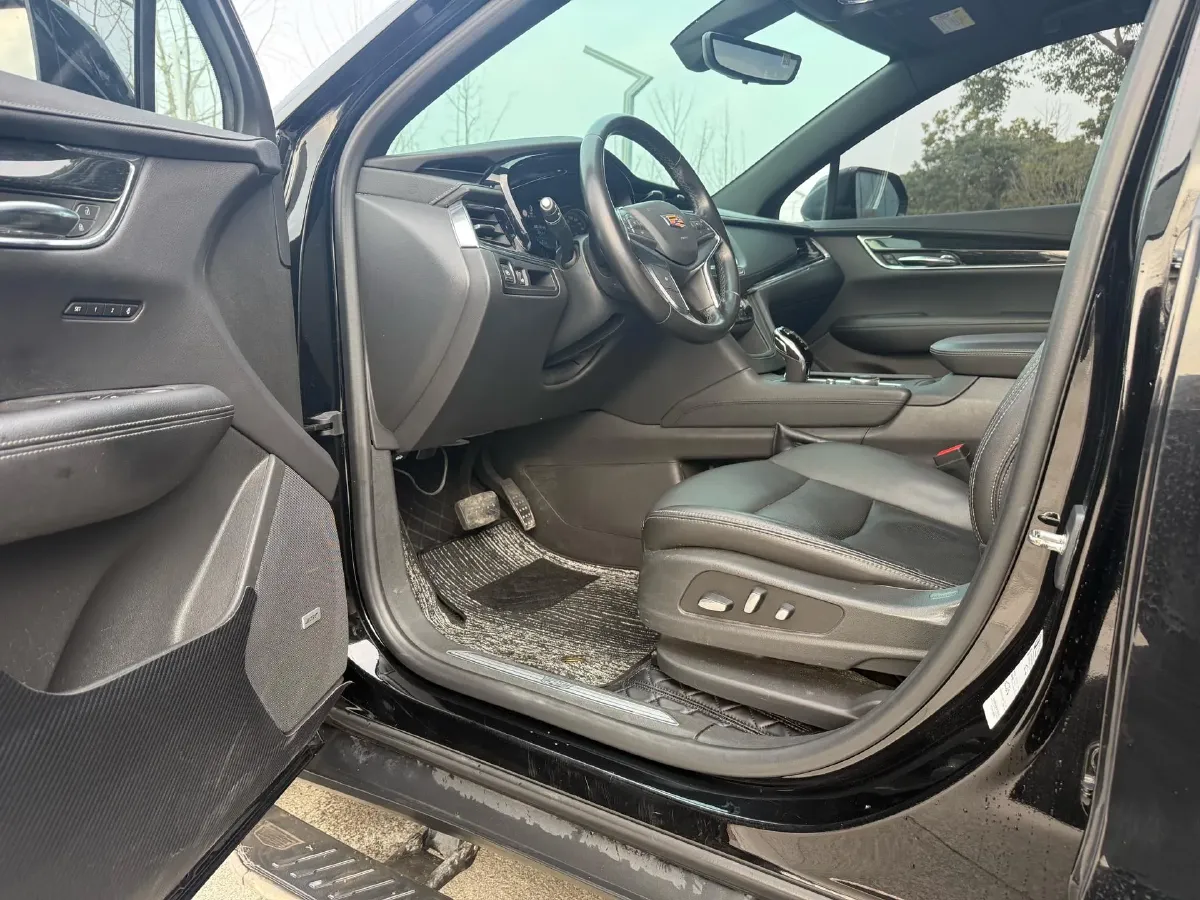 2020 Cadillac XT5 2.0T 237HP L4 9AT,autocango,china used car exporter,china ev exporter,chinese used car exporter,chinese used ev exporter