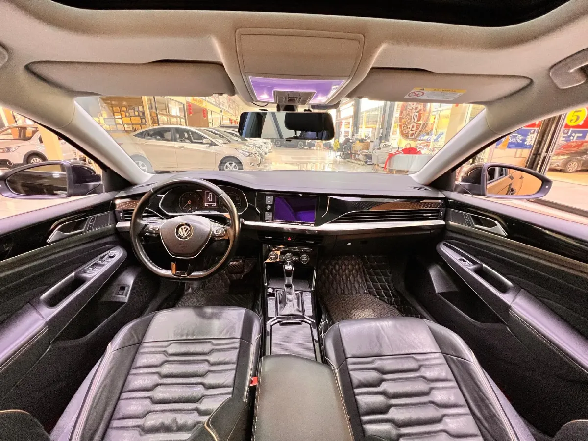 2019 Skoda Kodiak 2.0T 186HP L4 7DCT,autocango,china used car exporter,china ev exporter,chinese used car exporter,chinese used ev exporter