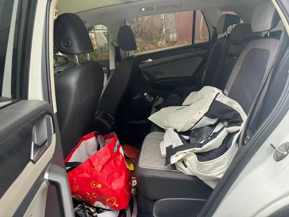 2023 Volkswagen Tayron 2.0T 186HP L4 7DCT,autocango,china used car exporter,china ev exporter,chinese used car exporter,chinese used ev exporter