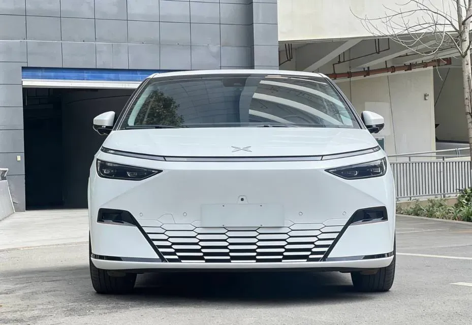 2024 Xpeng X9 BEV 84.5KWH,autocango,china used car exporter,china ev exporter,chinese used car exporter,chinese used ev exporter