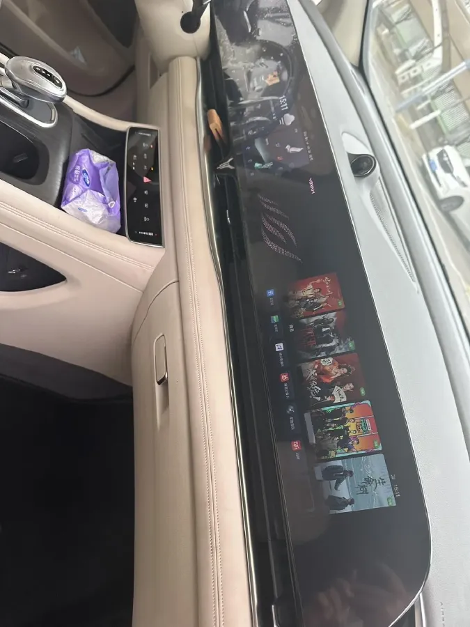 2022 Voyah Dream 1.5T 136HP L4 PHEV 25.57KWH,autocango,china used car exporter,china ev exporter,chinese used car exporter,chinese used ev exporter