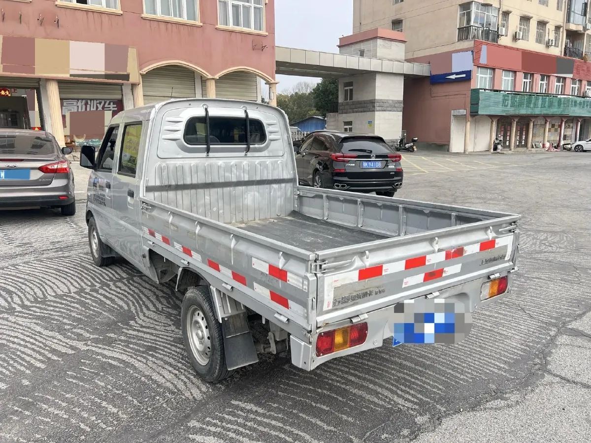 2023 WuLing RongGuang Mini Truck 1.5L 102HP L4 5MT,autocango,china used car exporter,china ev exporter,chinese used car exporter,chinese used ev exporter