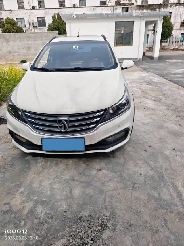 2017 BaoJun 310W 1.5L 112HP L4 6MT,autocango,china used car exporter,china ev exporter,chinese used car exporter,chinese used ev exporter