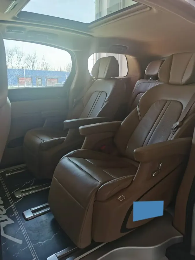 2021 Buick GL8 2.0T 237HP L4 9AT,autocango,china used car exporter,china ev exporter,chinese used car exporter,chinese used ev exporter