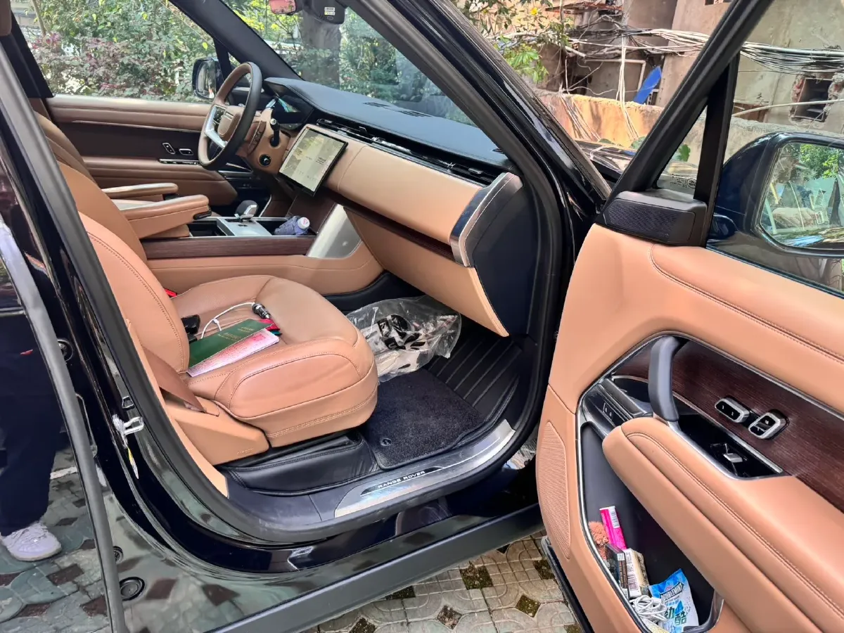 2024 Land Rover Range Rover 3.0T 400HP L6 8AT,autocango,china used car exporter,china ev exporter,chinese used car exporter,chinese used ev exporter