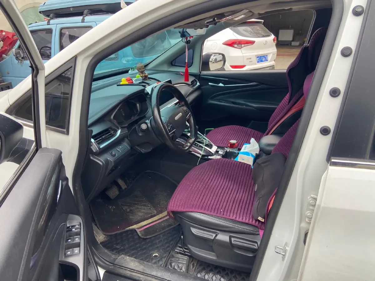 2021 MAXUS G50 1.5T 169HP L4 7DCT,autocango,china used car exporter,china ev exporter,chinese used car exporter,chinese used ev exporter