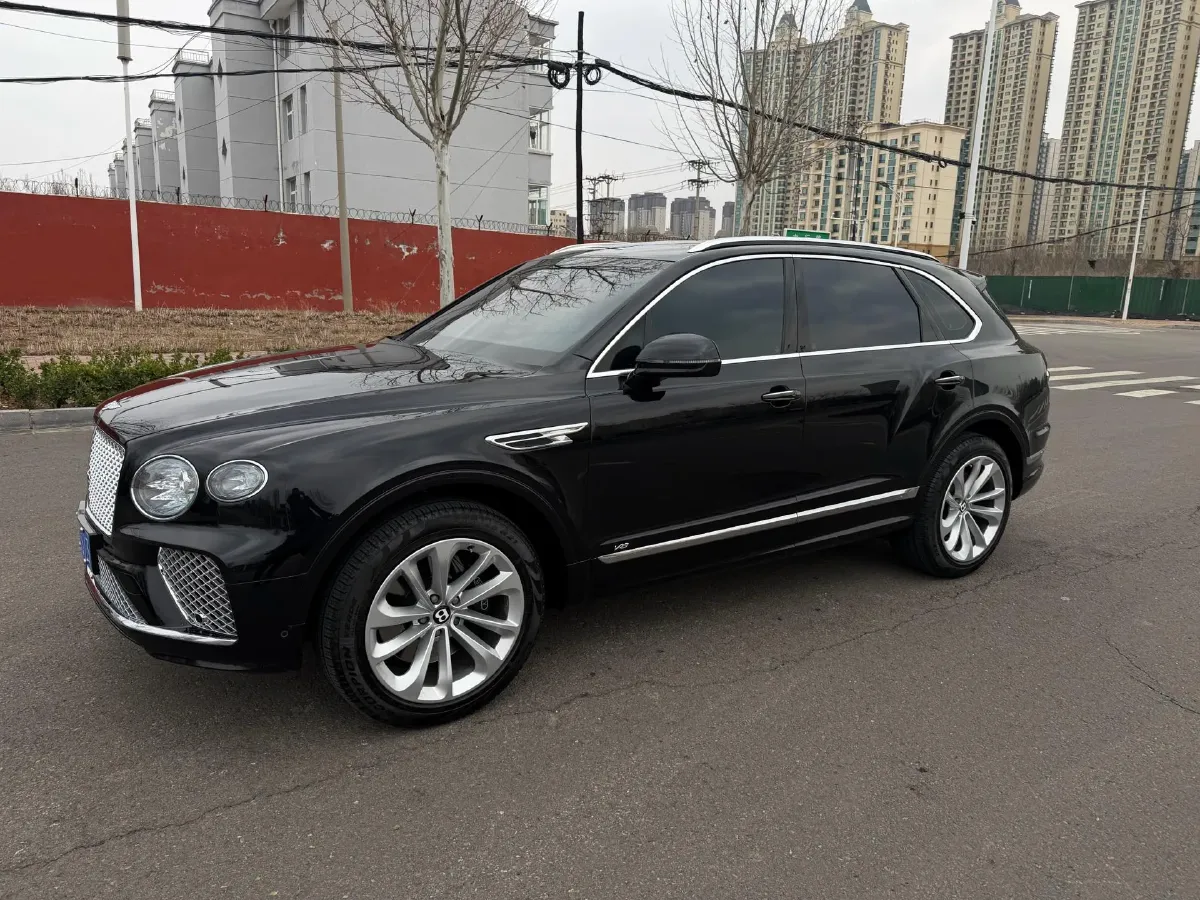 2021 Bentley Bentayga 4.0T 550HP V8 8AT,autocango,china used car exporter,china ev exporter,chinese used car exporter,chinese used ev exporter