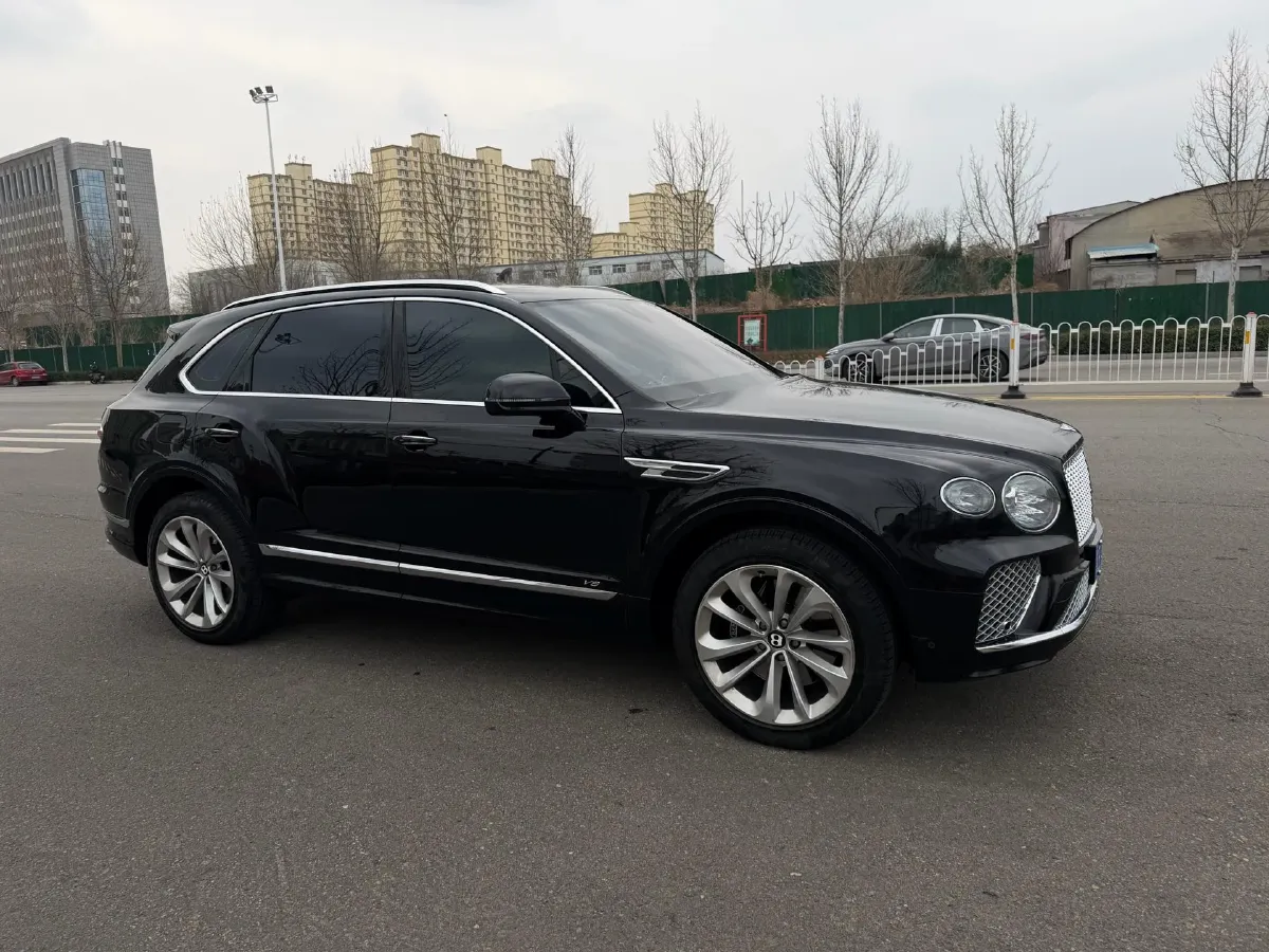 2021 Bentley Bentayga 4.0T 550HP V8 8AT,autocango,china used car exporter,china ev exporter,chinese used car exporter,chinese used ev exporter
