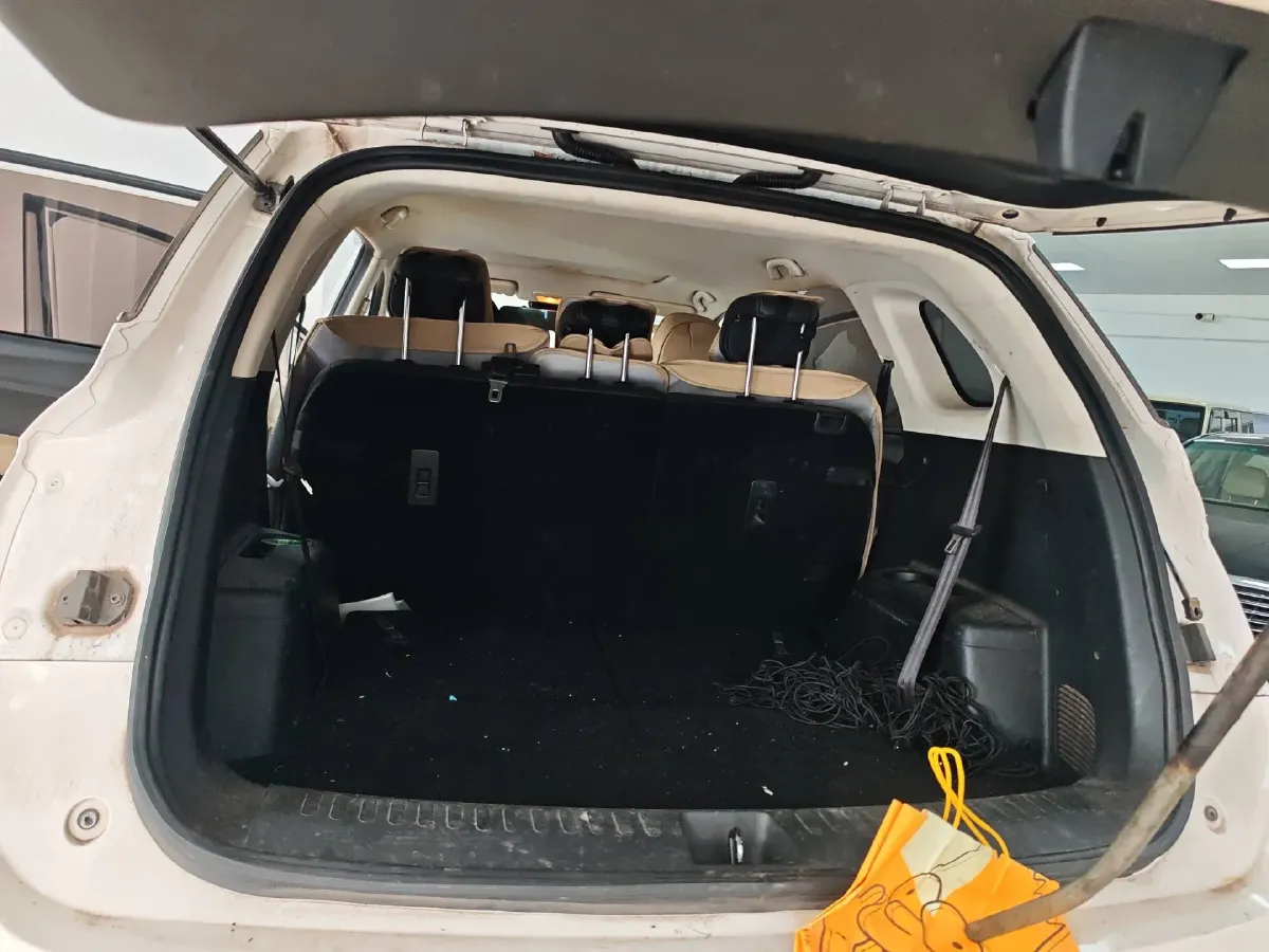 2019 BaoJun 530 1.5T 151HP L4 CVT,autocango,china used car exporter,china ev exporter,chinese used car exporter,chinese used ev exporter