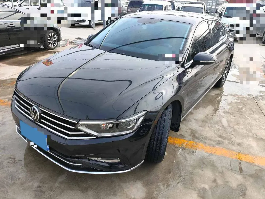 2020 Volkswagen Magotan 2.0T 186HP L4 7DCT,autocango,china used car exporter,china ev exporter,chinese used car exporter,chinese used ev exporter
