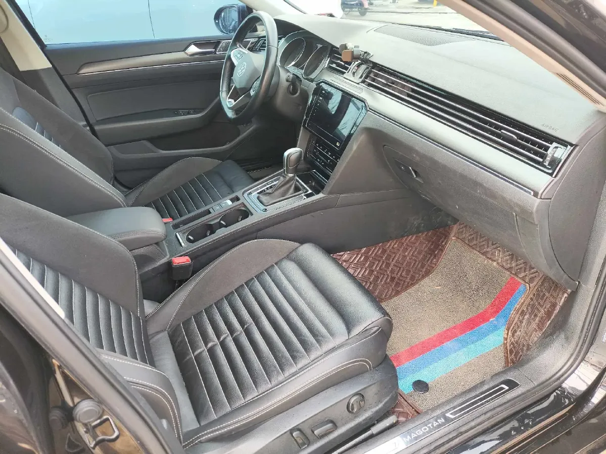 2020 Volkswagen Magotan 2.0T 186HP L4 7DCT,autocango,china used car exporter,china ev exporter,chinese used car exporter,chinese used ev exporter