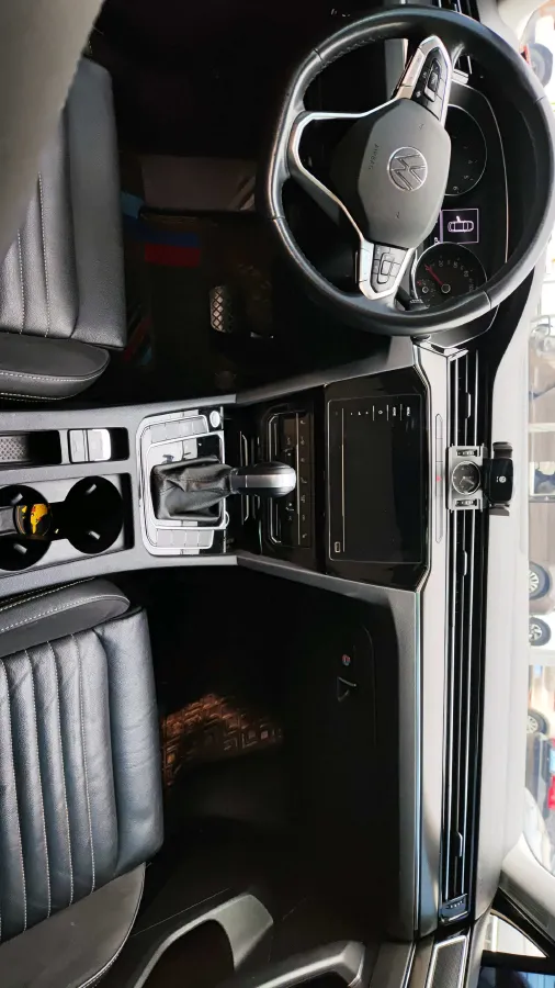 2020 Volkswagen Magotan 2.0T 186HP L4 7DCT,autocango,china used car exporter,china ev exporter,chinese used car exporter,chinese used ev exporter