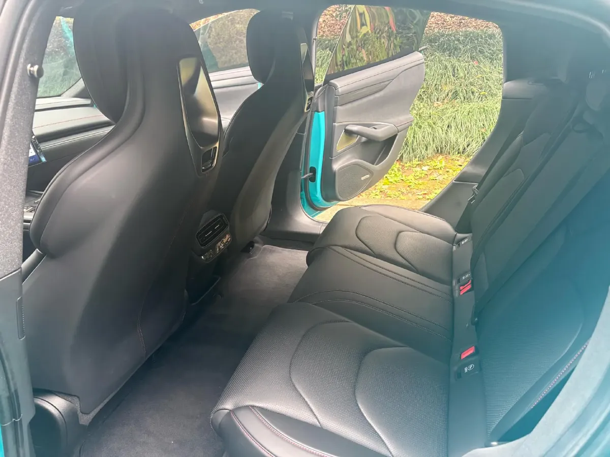 2024 MI SU7 BEV 94.3KWH,autocango,china used car exporter,china ev exporter,chinese used car exporter,chinese used ev exporter