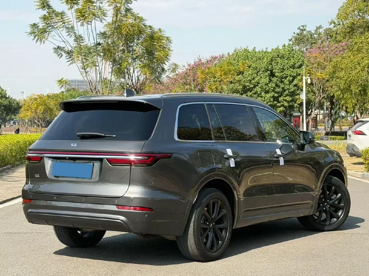 2020 Li ONE Range Extended 131HP REEV 40.5KWH,autocango,china used car exporter,china ev exporter,chinese used car exporter,chinese used ev exporter