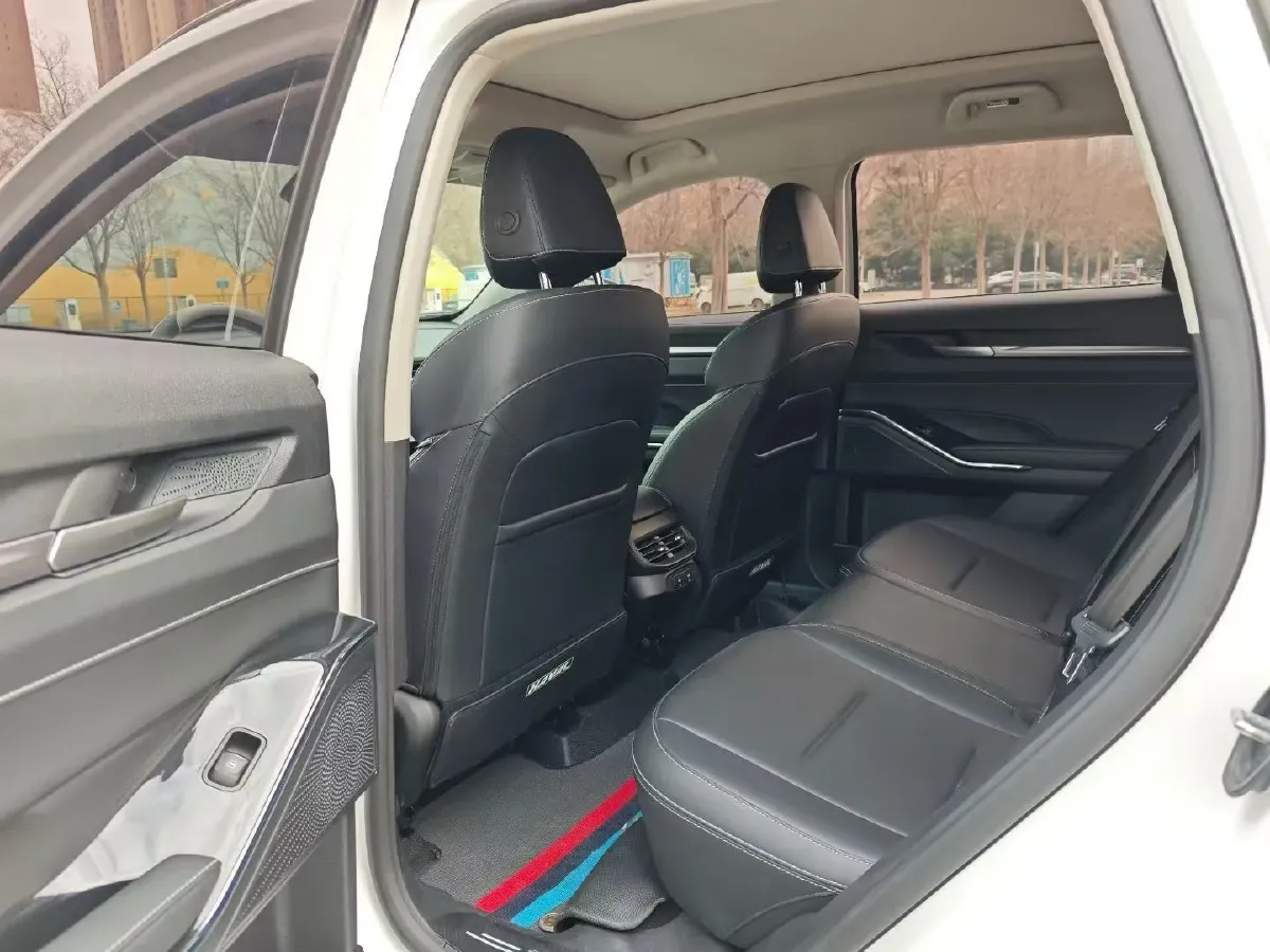 2024 Haval H6 1.5T 184HP L4 7DCT,autocango,china used car exporter,china ev exporter,chinese used car exporter,chinese used ev exporter