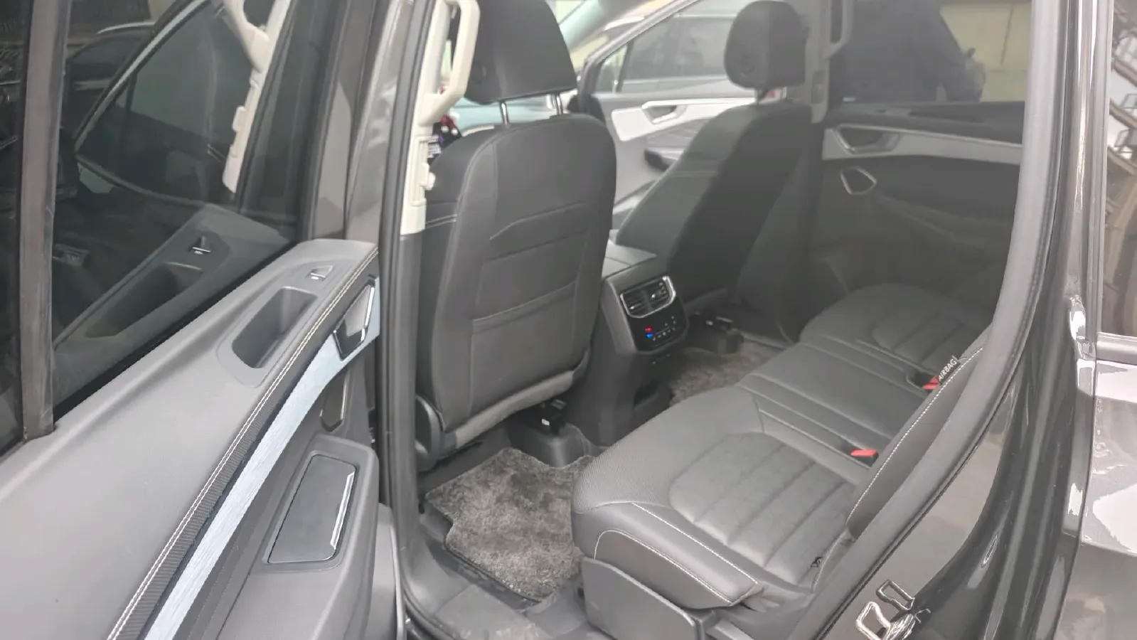 2024 Volkswagen Talagon 2.0T 220HP L4 7DCT,autocango,china used car exporter,china ev exporter,chinese used car exporter,chinese used ev exporter