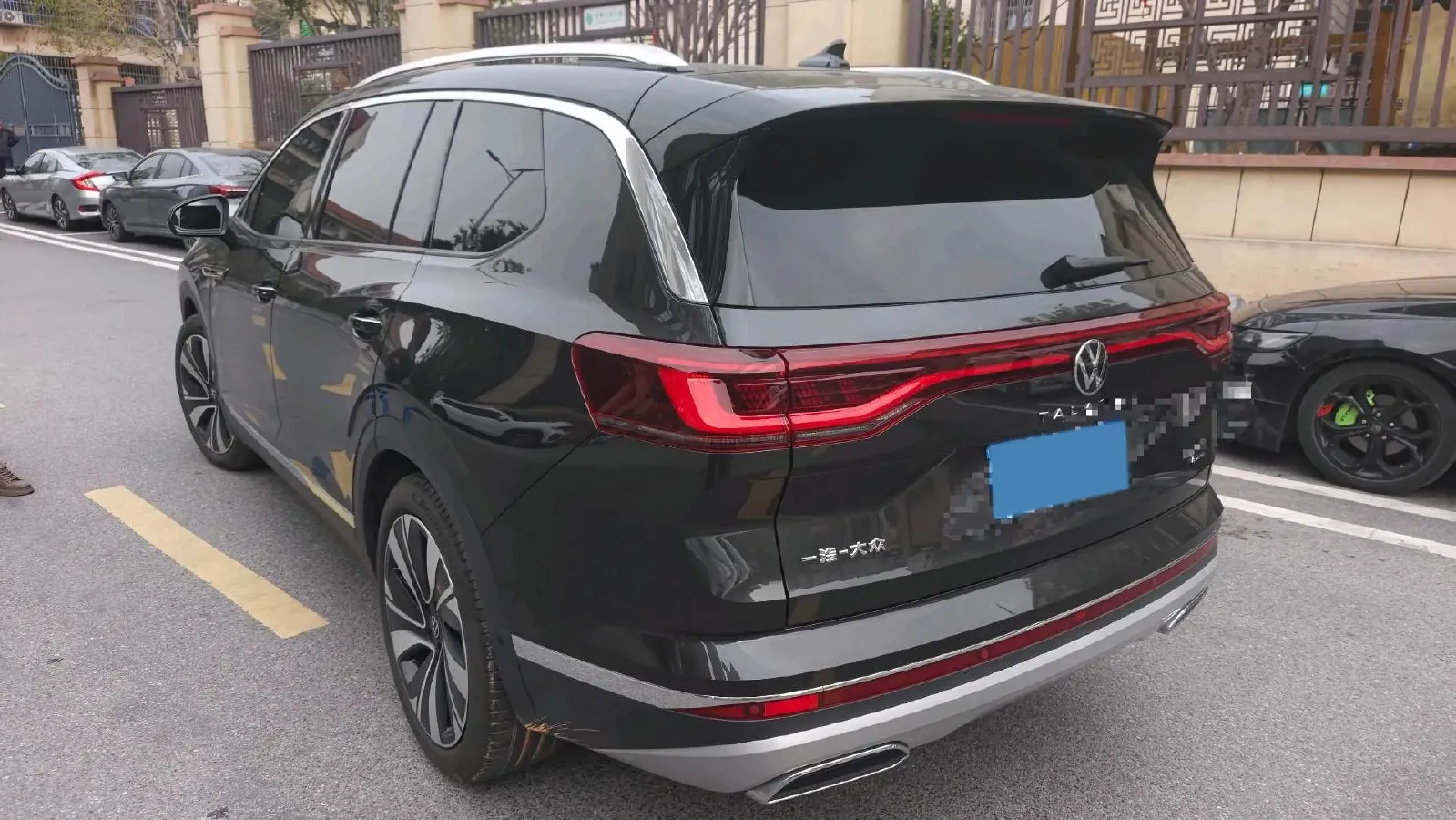 2024 Volkswagen Talagon 2.0T 220HP L4 7DCT,autocango,china used car exporter,china ev exporter,chinese used car exporter,chinese used ev exporter