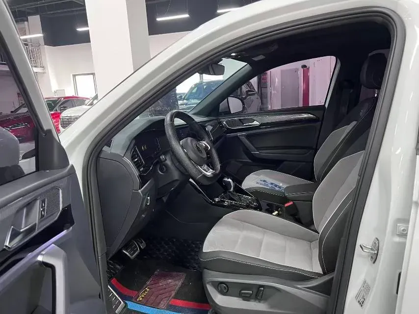 2021 Volkswagen Tayron 2.0T 220HP L4 7DCT,autocango,china used car exporter,china ev exporter,chinese used car exporter,chinese used ev exporter