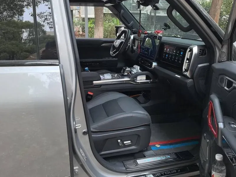 2023 Jetour Traveller 2.0T 254HP L4 7DCT,autocango,china used car exporter,china ev exporter,chinese used car exporter,chinese used ev exporter