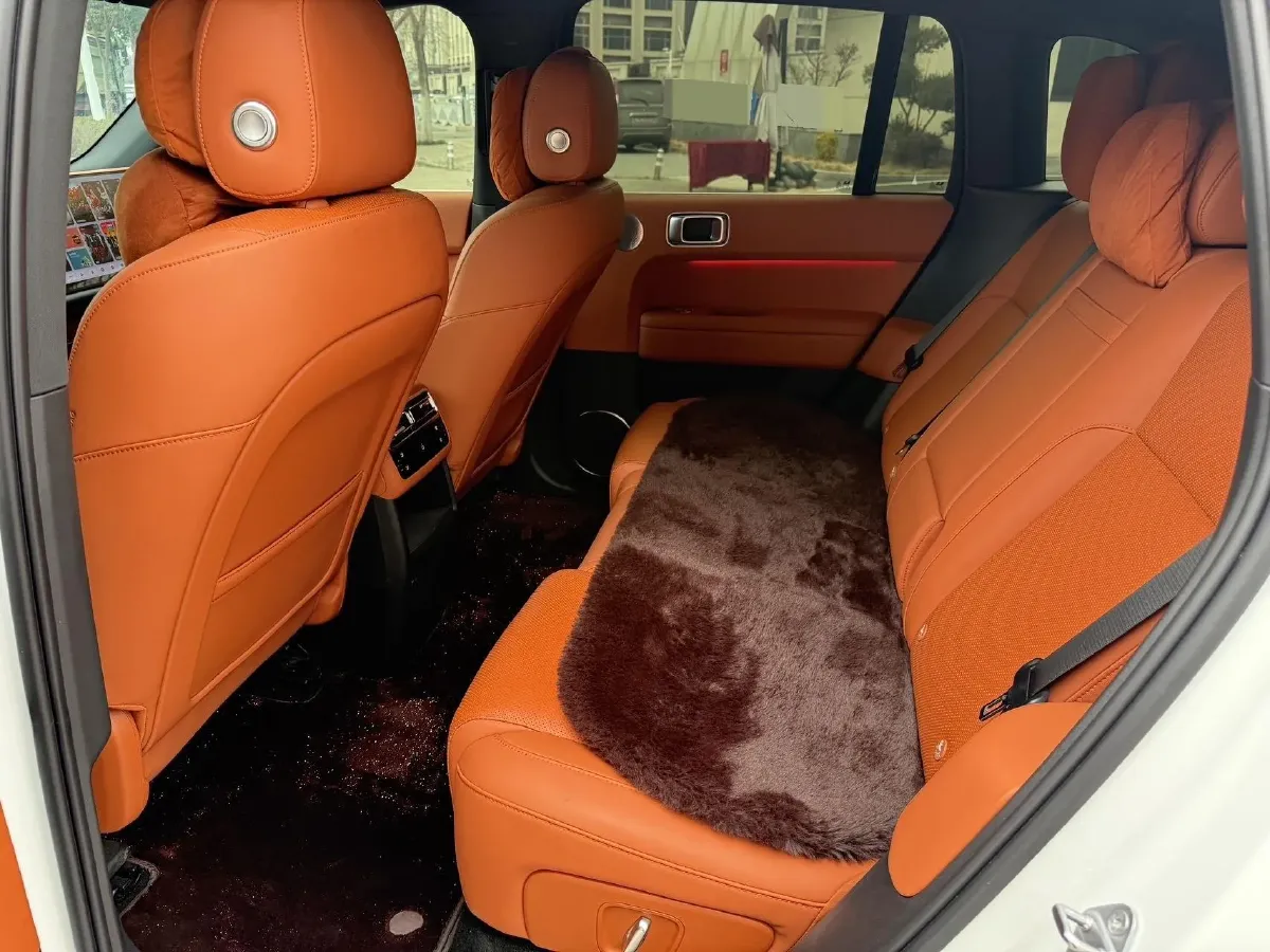 2024 Li L6 Range Extended 154HP L4 REEV 36.8KWH,autocango,china used car exporter,china ev exporter,chinese used car exporter,chinese used ev exporter