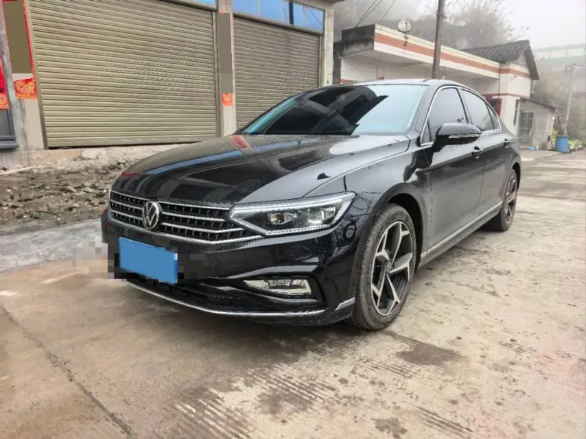 2024 Volkswagen Magotan 2.0T 186HP L4 7DCT,autocango,china used car exporter,china ev exporter,chinese used car exporter,chinese used ev exporter