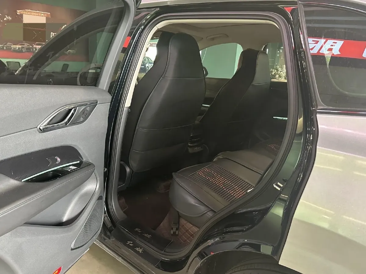 2023 HongQi HS3 1.5T 169HP L4 7DCT,autocango,china used car exporter,china ev exporter,chinese used car exporter,chinese used ev exporter