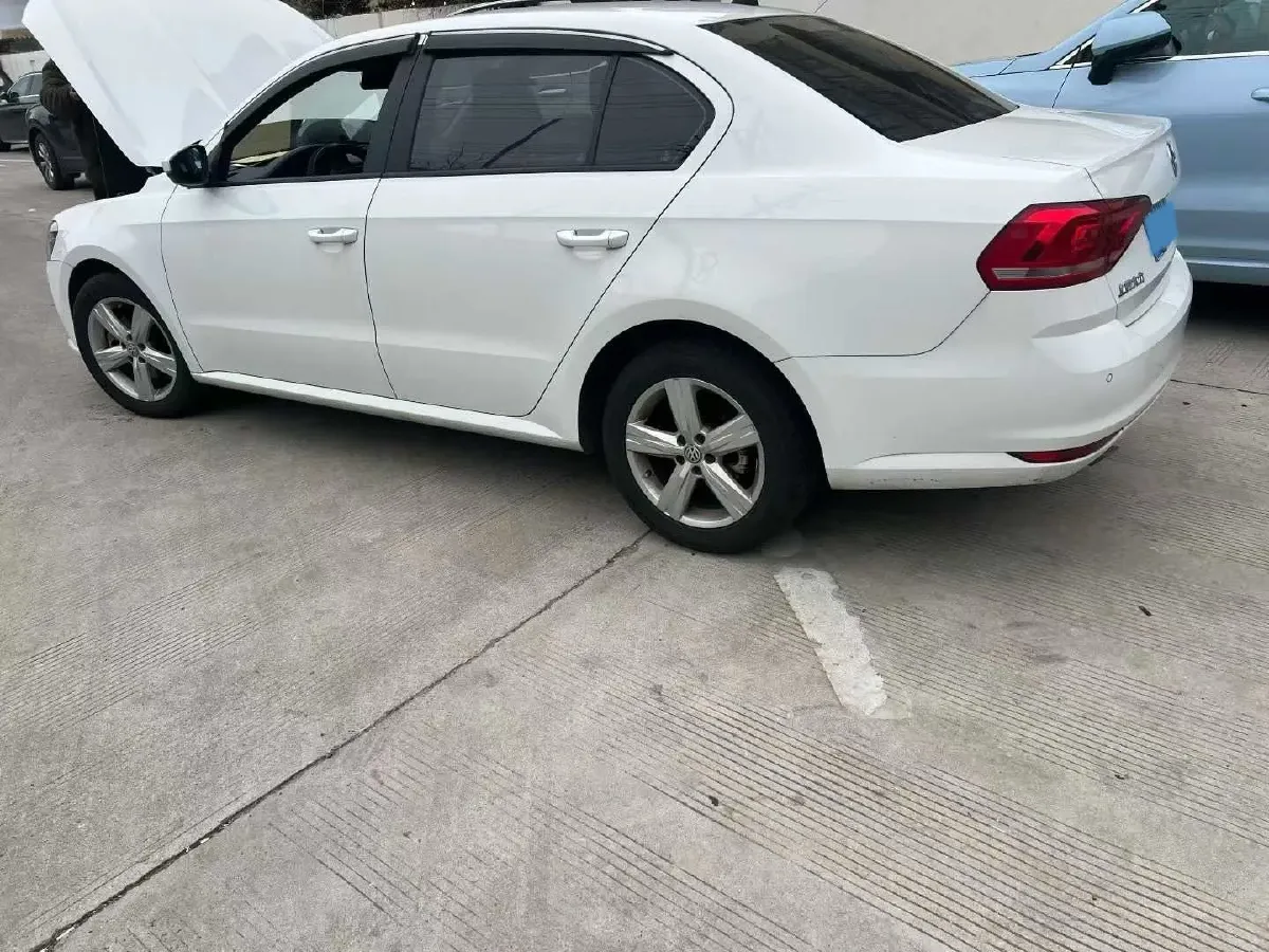 2017 Volkswagen Lavida 1.6L 110HP L4 6AT,autocango,china used car exporter,china ev exporter,chinese used car exporter,chinese used ev exporter