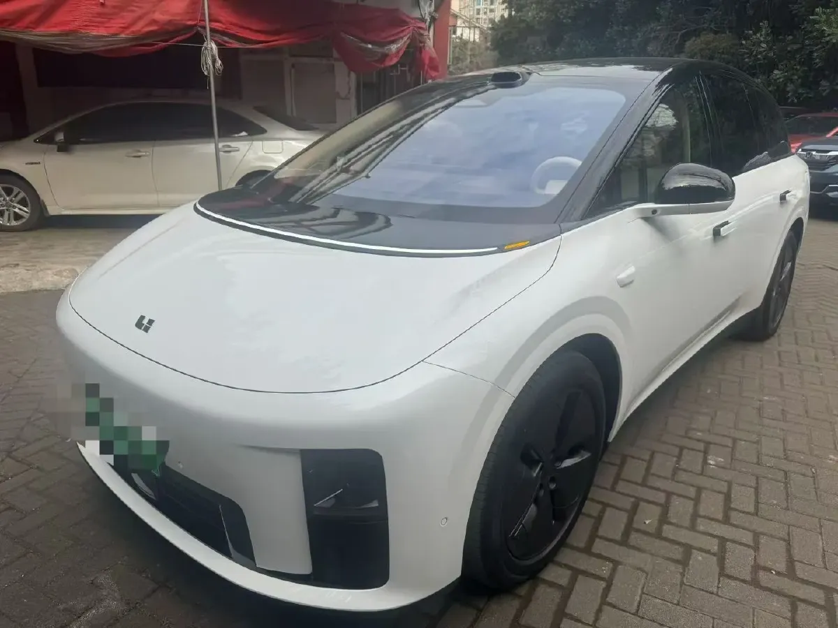2025 Li i8 BEV,autocango,china used car exporter,china ev exporter,chinese used car exporter,chinese used ev exporter