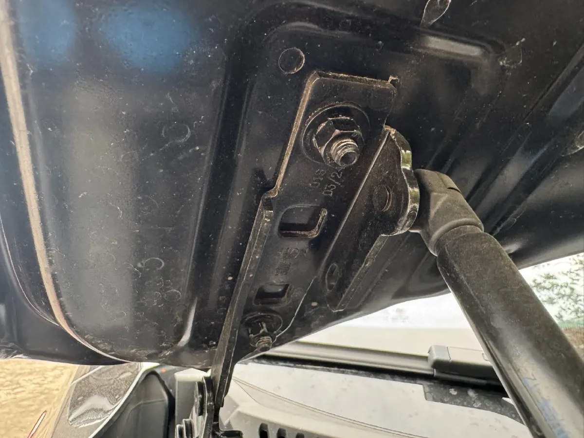 2024 HongQi HS3 1.5T 169HP L4 7DCT,autocango,china used car exporter,china ev exporter,chinese used car exporter,chinese used ev exporter