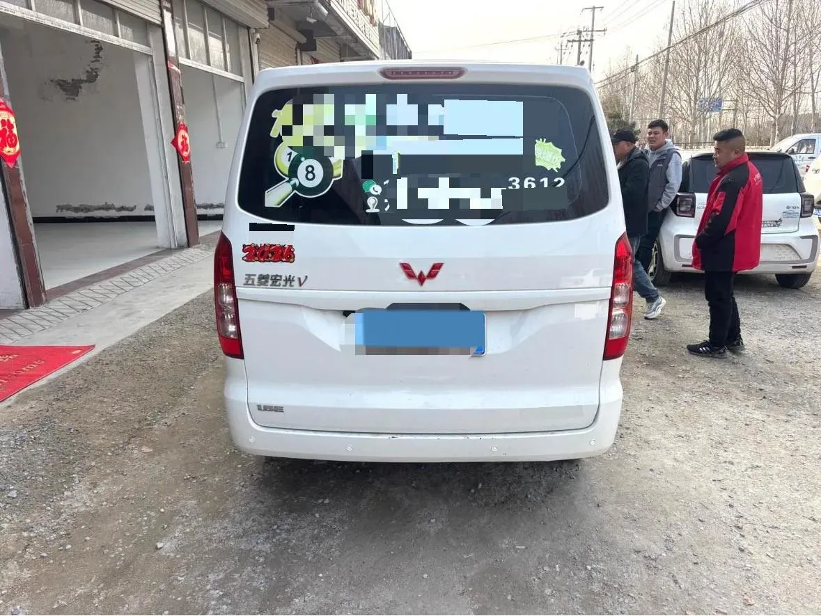 2019 WuLing RongGuang V 1.5L 99HP L4 6MT,autocango,china used car exporter,china ev exporter,chinese used car exporter,chinese used ev exporter