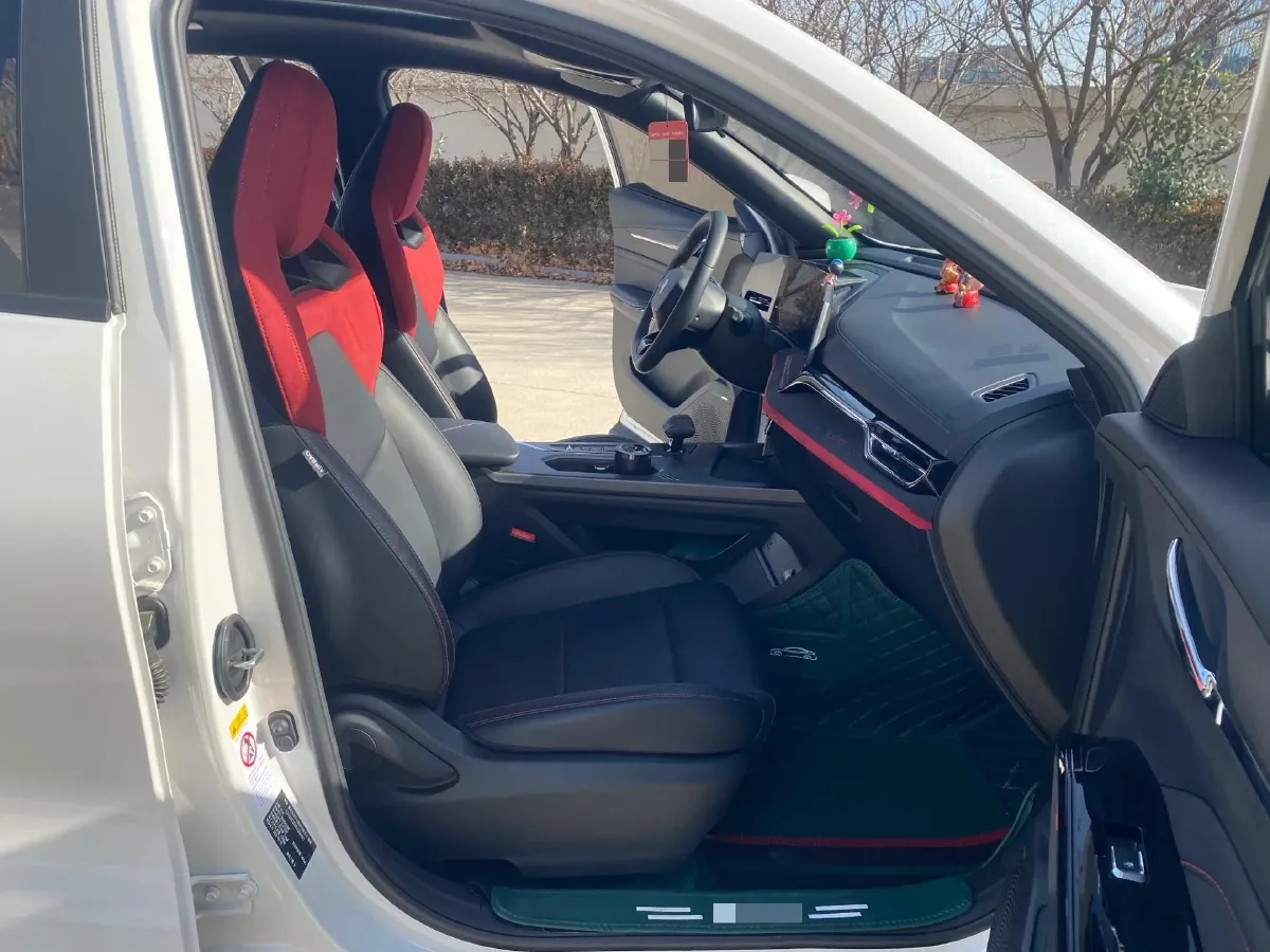 2024 ChangAn X5 PLUS 1.5T 188HP L4 7DCT,autocango,china used car exporter,china ev exporter,chinese used car exporter,chinese used ev exporter