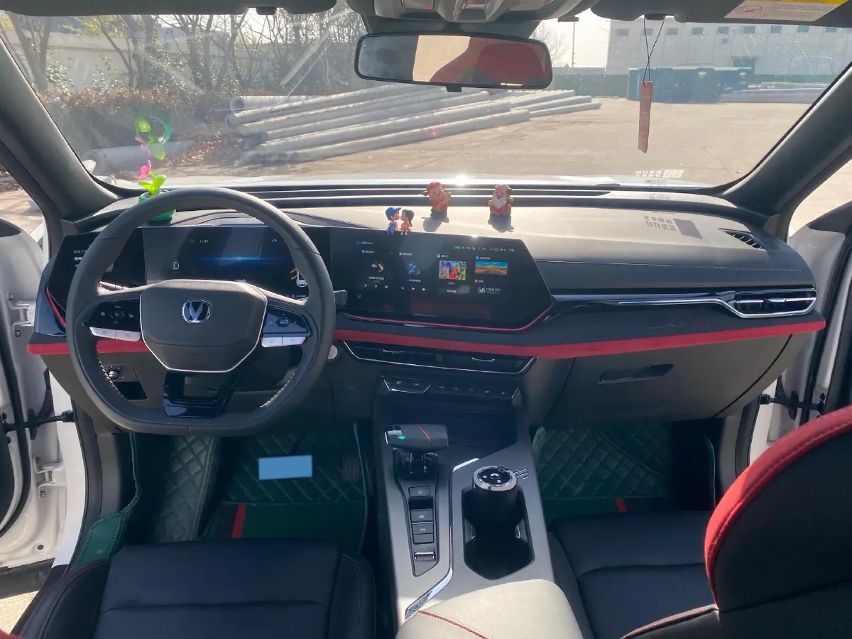 2024 ChangAn X5 PLUS 1.5T 188HP L4 7DCT,autocango,china used car exporter,china ev exporter,chinese used car exporter,chinese used ev exporter