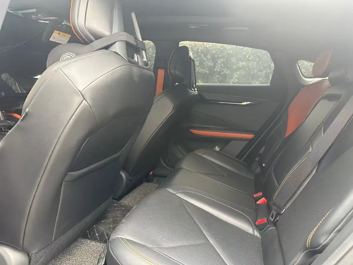 2023 ChangAn UNI-V 1.5T 188HP L4 7DCT,autocango,china used car exporter,china ev exporter,chinese used car exporter,chinese used ev exporter