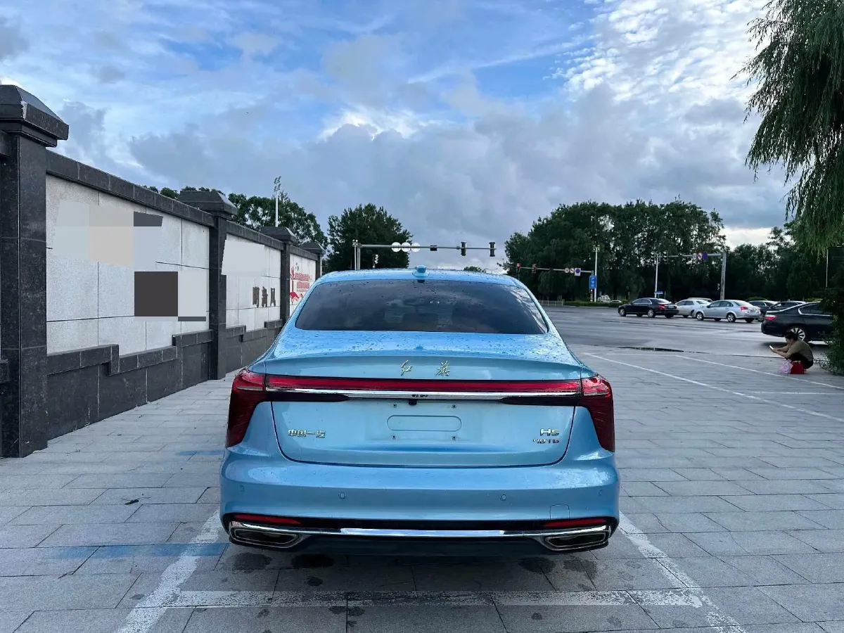 2023 HongQi H5 2.0T 224HP L4 8AT,autocango,china used car exporter,china ev exporter,chinese used car exporter,chinese used ev exporter