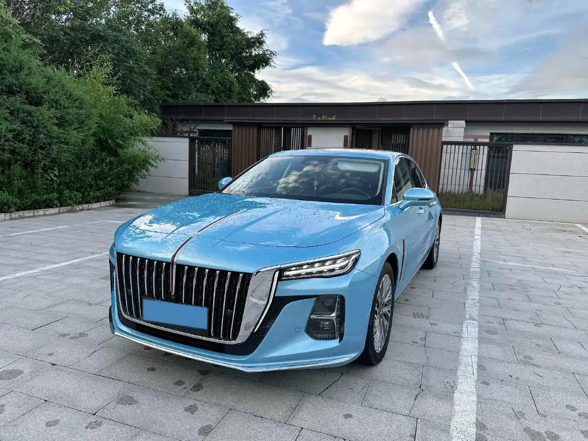 2023 HongQi H5 2.0T 224HP L4 8AT,autocango,china used car exporter,china ev exporter,chinese used car exporter,chinese used ev exporter