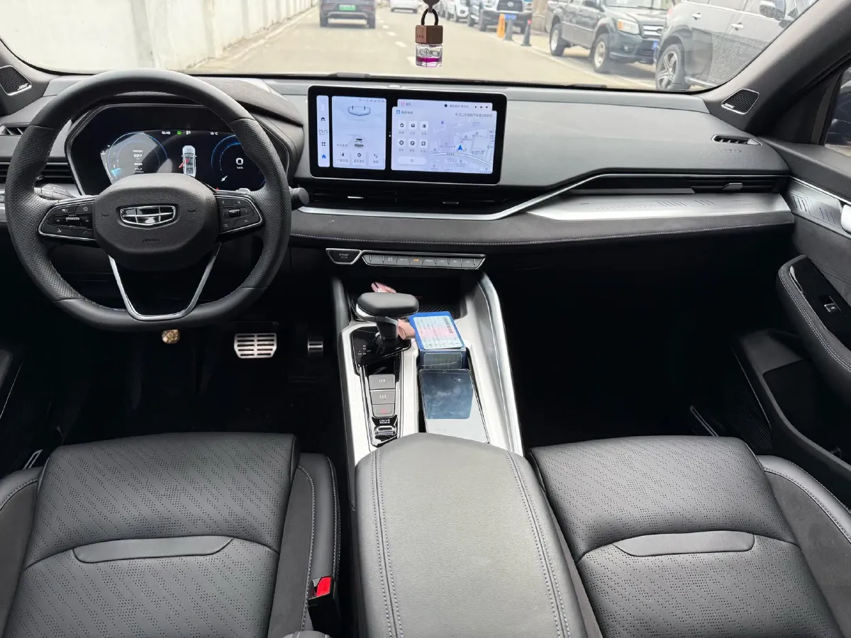 2024 Geely Preface 2.0T 190HP L4 7DCT,autocango,china used car exporter,china ev exporter,chinese used car exporter,chinese used ev exporter