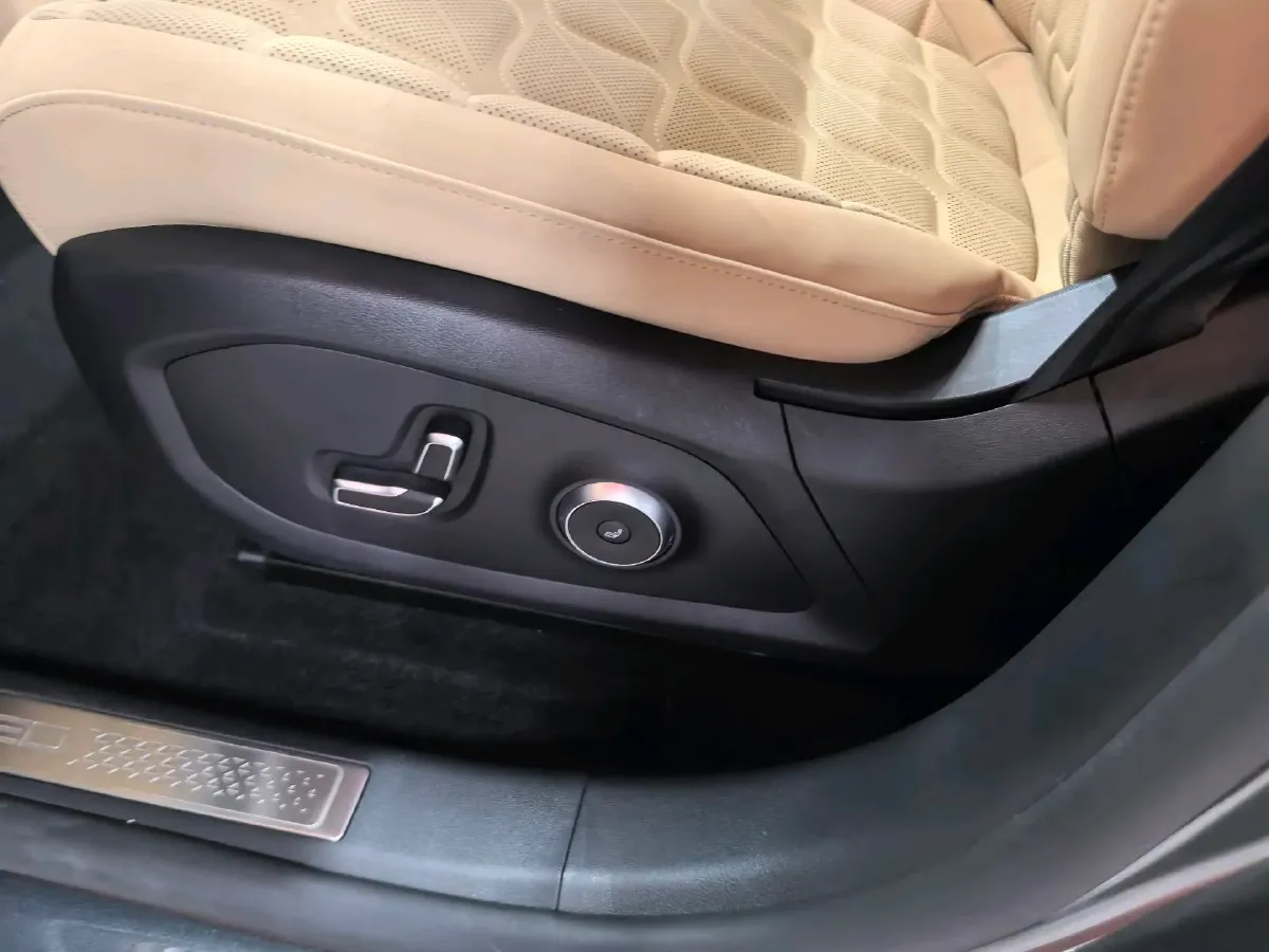 2024 Exceed Sterra ET REEV 156HP REEV 32KWH,autocango,china used car exporter,china ev exporter,chinese used car exporter,chinese used ev exporter