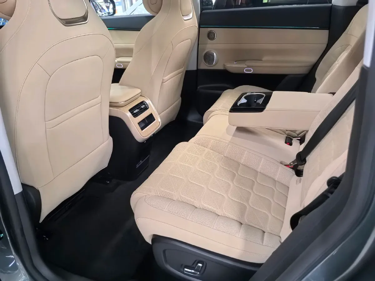 2024 Exceed Sterra ET REEV 156HP REEV 32KWH,autocango,china used car exporter,china ev exporter,chinese used car exporter,chinese used ev exporter